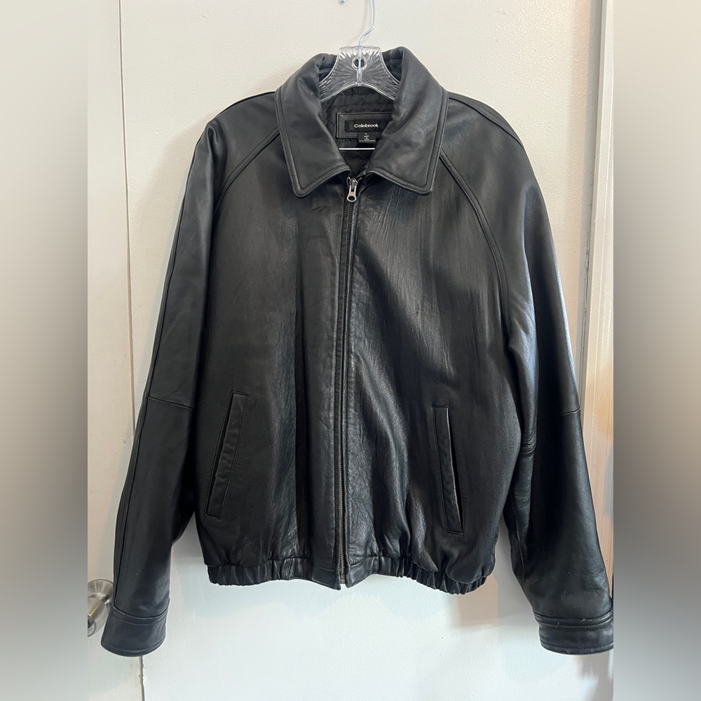 Vintage Black Leather Bomber Jacket – Quilted Lining – Oversized 90s Minimal